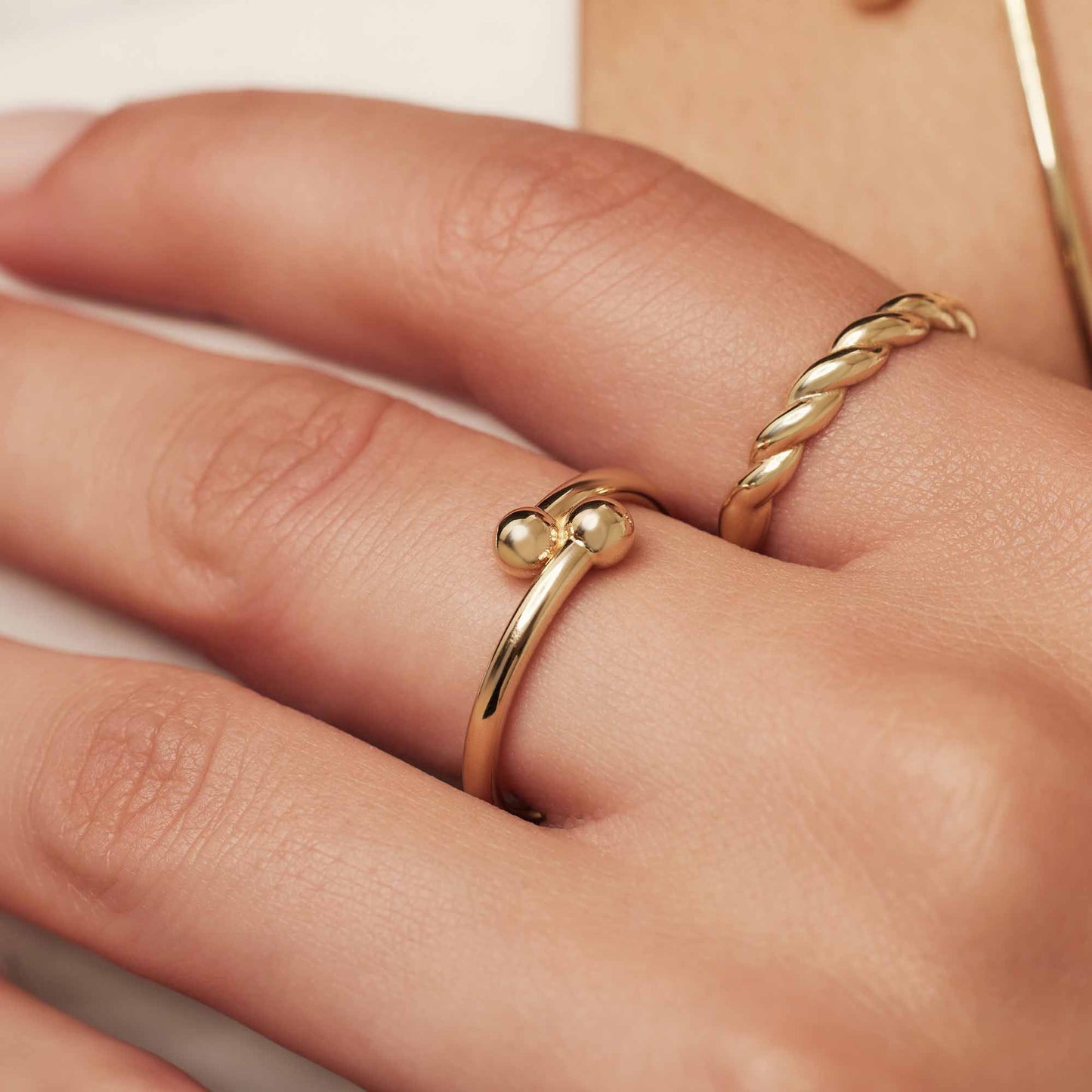 Monceau Mirell 14 karat gold ring