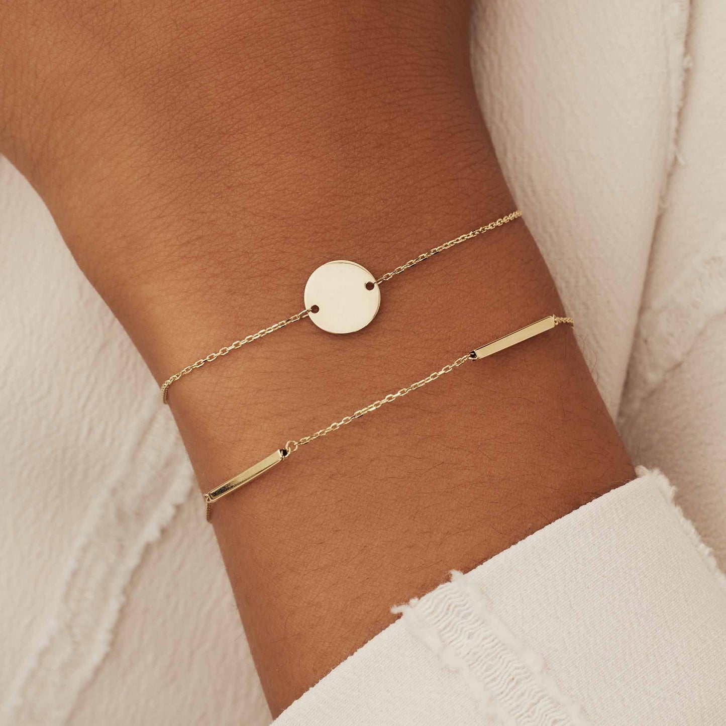 Golden Jeanne – Coin Detail Bracelet in 14K