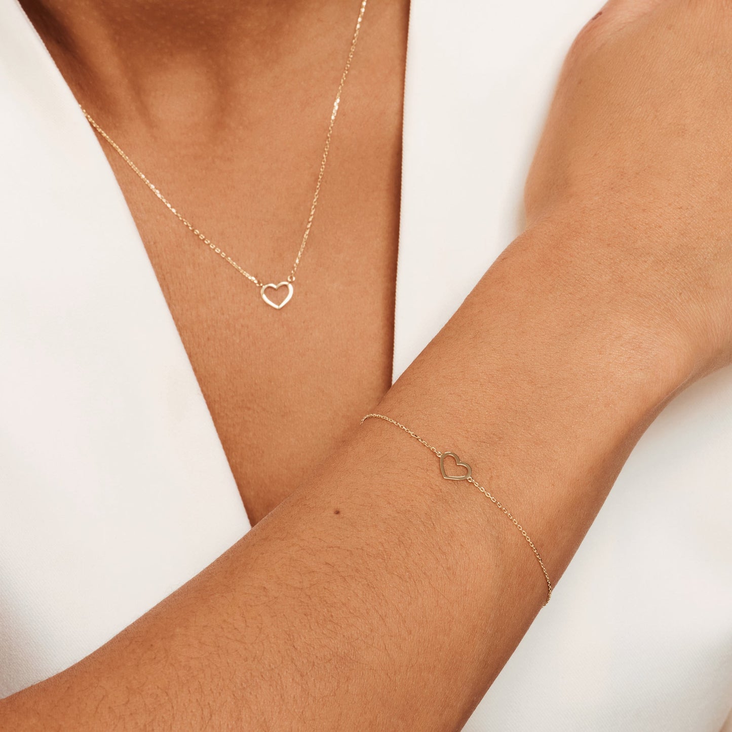 Belleville Amore 14 karat gold necklace with heart